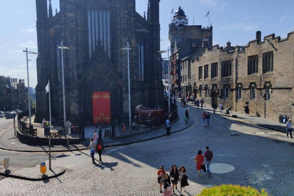 Royal Mile Apt, Just 1 Min From Edinburgh Castle! Экстерьер фото
