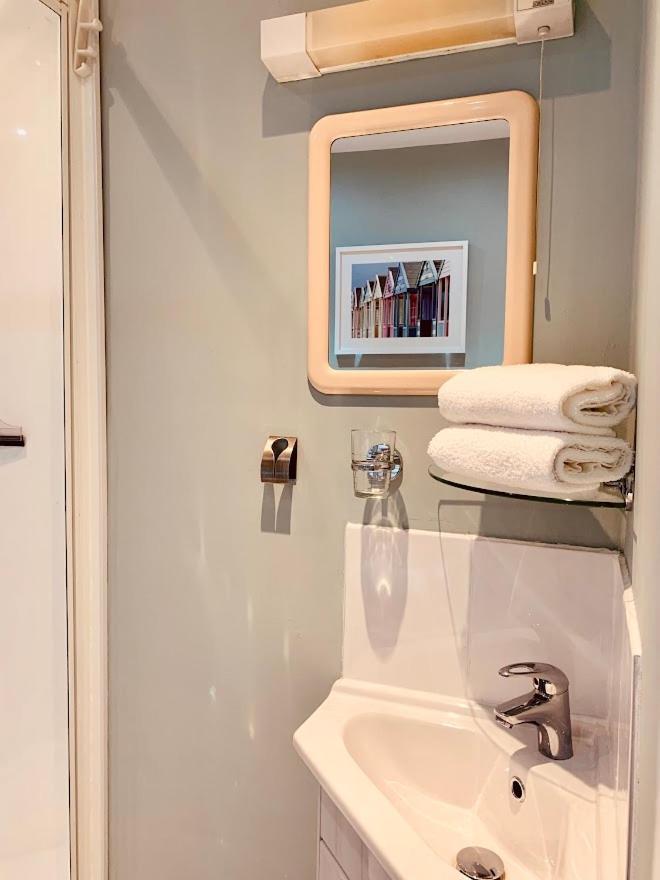 Royal Mile Apt, Just 1 Min From Edinburgh Castle! Экстерьер фото