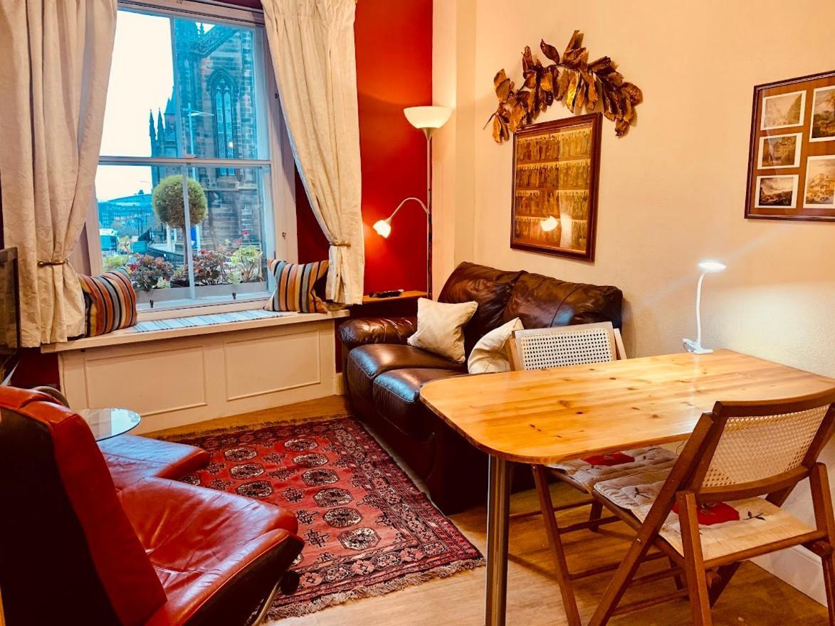 Royal Mile Apt, Just 1 Min From Edinburgh Castle! Экстерьер фото